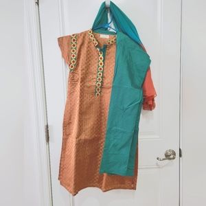 Indian 3pc Embroidered Kurta Chudidar Dupatta Set M